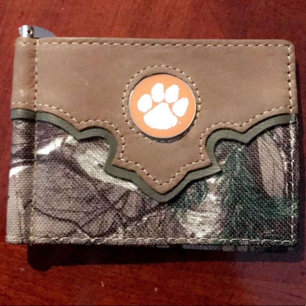 Clemson Tigers 🐅 REALTREE wallet with pocket clip